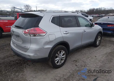 2015 Nissan Rogue Sv z USA, uszkodzony, nr VIN 5N1AT2MV3FC824090